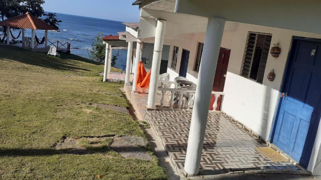 Hostal Denisse Tours サンタ・カタリナ エクステリア 写真